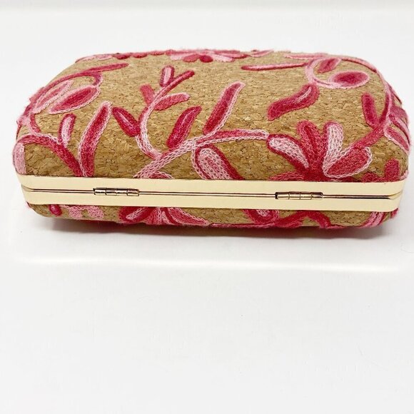 D'MARGEAUX NEW YORK | Pink Embroidered Floral Cork Clutch w/Crossbody Chain - Picture 6 of 8